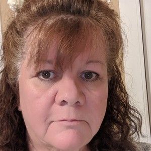 Meet your Posher, Debi